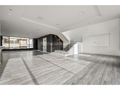 Apartamento de 5 alcobas en venta en El Poblado, Medellín, 488 m² · foto 16 de 17