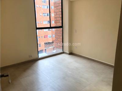 Apartamento de 3 alcobas en arriendo en La Mota, Medellín, 80 m² · foto 11 de 15