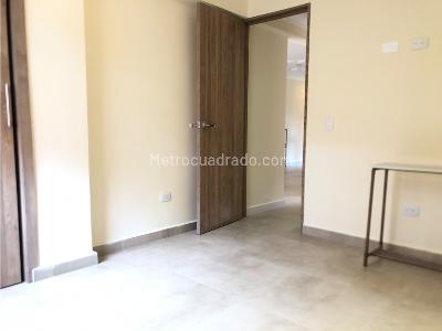 Apartamento de 3 alcobas en arriendo en La Mota, Medellín, 80 m² · foto 8 de 15