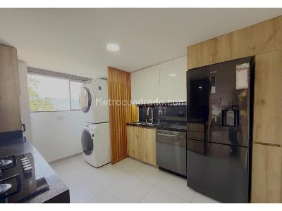 Apartamento de 2 alcobas en venta en El Poblado, Medellín, 121 m² · foto 10 de 13