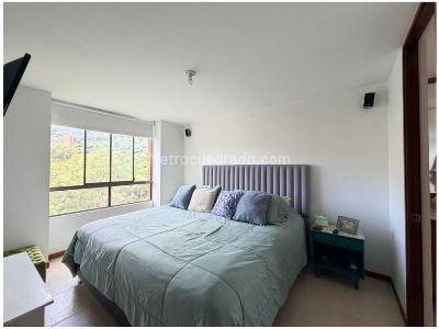 Apartamento de 3 alcobas en venta en El Poblado, Medellín, 121 m² · foto 13 de 20