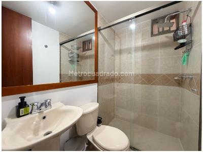 Apartamento de 3 alcobas en venta en El Poblado, Medellín, 121 m² · foto 18 de 20