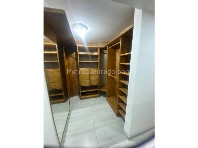 Apartamento de 3 alcobas en arriendo en Laureels, Medellín, 174 m² · foto 10 de 13