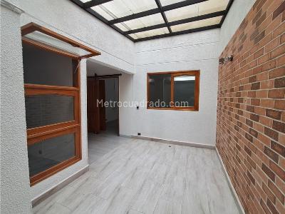 Apartamento de 3 alcobas en arriendo en Laureels, Medellín, 174 m² · foto 11 de 13