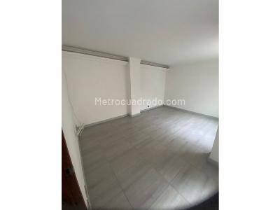 Apartamento de 3 alcobas en arriendo en Laureels, Medellín, 174 m² · foto 7 de 13