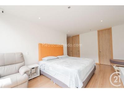 Apartamento de 3 alcobas en arriendo en El Poblado, Medellín, 170 m² · foto 7 de 13