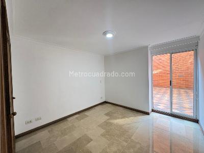 Apartamento de 3 alcobas en venta en Laueles, Medellín, 150 m² · foto 11 de 18