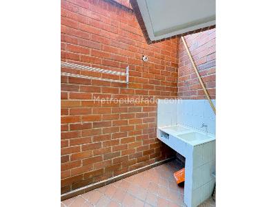 Apartamento de 3 alcobas en venta en Laueles, Medellín, 150 m² · foto 18 de 18