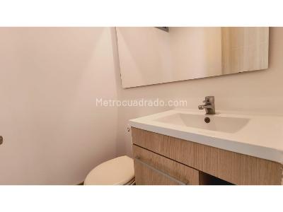 Apartamento de 3 alcobas en arriendo en El Poblado, Medellín, 84 m² · foto 11 de 12