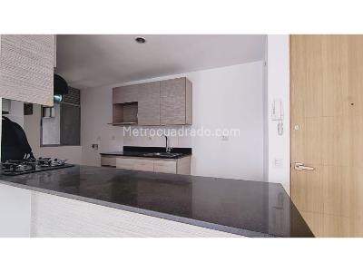 Apartamento de 3 alcobas en arriendo en El Poblado, Medellín, 84 m² · foto 4 de 12