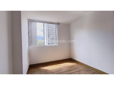 Apartamento de 3 alcobas en arriendo en El Poblado, Medellín, 84 m² · foto 6 de 12