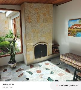 Casa de 4 alcobas en venta en Santa Barbara, Bogotá, 500 m² · foto 19 de 20