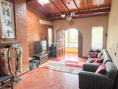 Casa de 5 alcobas en venta en El Batan, Bogotá, 600 m² · foto 2 de 18