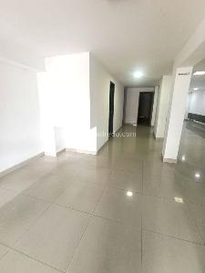 Casa de 5 alcobas en venta en El Batan, Bogotá, 390 m² · foto 10 de 20