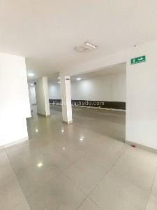 Casa de 5 alcobas en venta en El Batan, Bogotá, 390 m² · foto 9 de 20