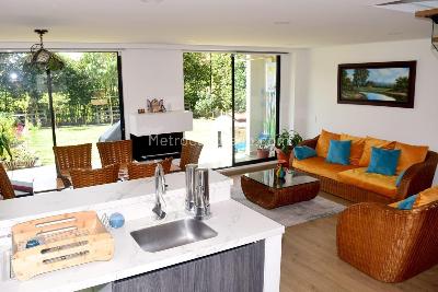 Casa de 3 alcobas en venta en Cerca De Piedra, Chía, 330 m² · foto 3 de 20