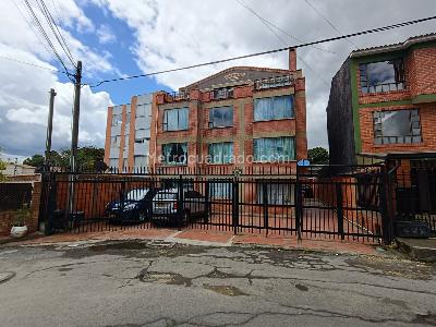 Apartamento en venta en Las Villas, Cajicá · foto 2 de 18
