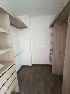 Casa de 4 alcobas en arriendo en Entrelomas, Zipaquirá, 320 m² · foto 10 de 20