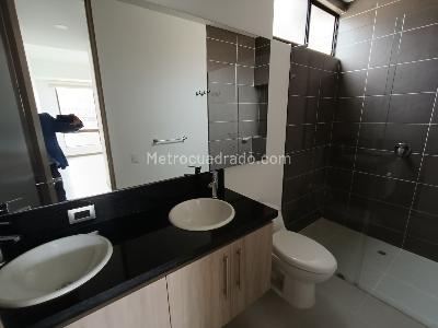 Casa de 4 alcobas en arriendo en Entrelomas, Zipaquirá, 320 m² · foto 11 de 20