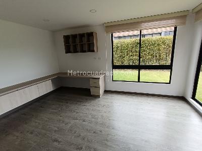 Casa de 4 alcobas en arriendo en Entrelomas, Zipaquirá, 320 m² · foto 15 de 20