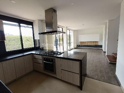 Casa de 4 alcobas en arriendo en Entrelomas, Zipaquirá, 320 m² · foto 4 de 20
