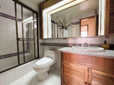 Apartamento de 2 alcobas en venta en El Virrey, Bogotá, 115 m² · foto 16 de 16