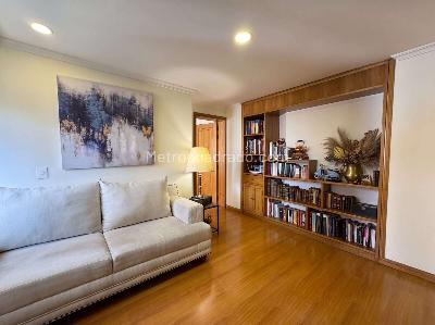Apartamento de 2 alcobas en venta en El Virrey, Bogotá, 115 m² · foto 4 de 16
