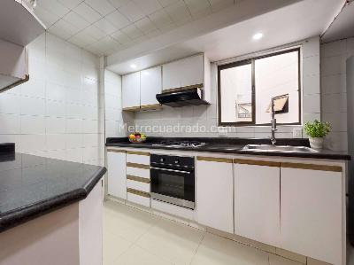 Apartamento de 2 alcobas en venta en El Virrey, Bogotá, 115 m² · foto 7 de 16