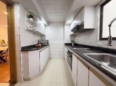 Apartamento de 2 alcobas en venta en El Virrey, Bogotá, 115 m² · foto 8 de 16