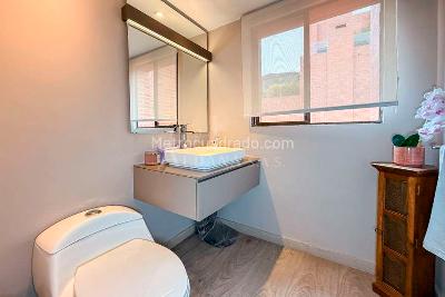 Apartamento de 3 alcobas en arriendo en Chico Alto, Bogotá, 350 m² · foto 10 de 10
