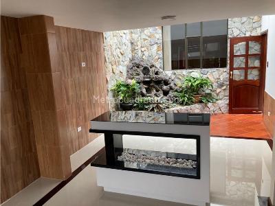 Casa de 4 alcobas en venta en La Castellana, Pasto, 240 m² · foto 3 de 20