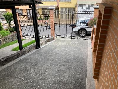 Casa de 4 alcobas en venta en La Castellana, Pasto, 240 m² · foto 11 de 20
