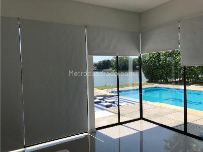 Casa de 5 alcobas en venta en Lagos Del Peñon, Girardot, 794 m² · foto 4 de 15