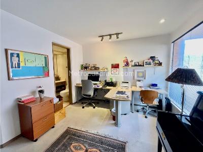 Apartamento de 3 alcobas en venta en Los Rosales, Bogotá, 382 m² · foto 16 de 20