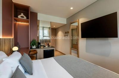 Apartamento en venta en El Poblado, Medellín · foto 3 de 10