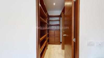Apartamento de 3 alcobas en arriendo en La Cabrera, Bogotá, 248 m² · foto 16 de 20
