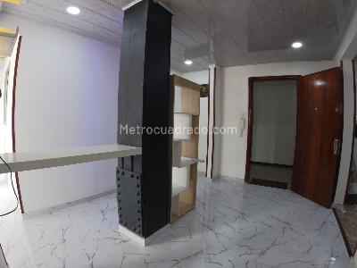 Apartamento de 3 alcobas en venta en Centro Las Nieves, Bogotá, 65 m² · foto 2 de 16