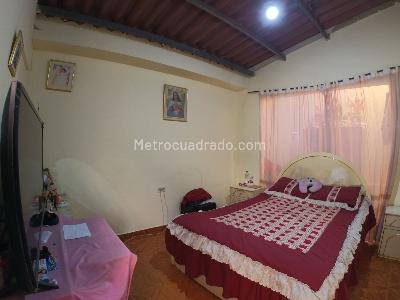 Casa de 5 alcobas en venta en Carvajal, Bogotá, 240 m² · foto 8 de 20