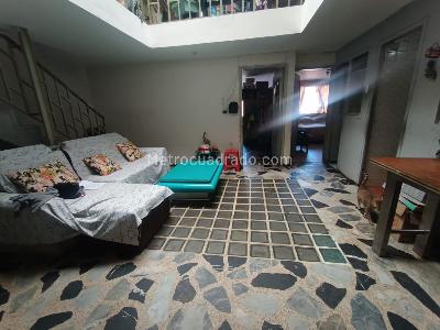 Casa de 5 alcobas en venta en Carvajal, Bogotá, 240 m² · foto 2 de 20