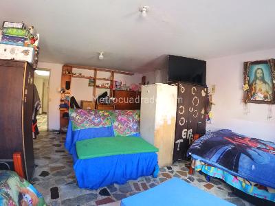Casa de 5 alcobas en venta en Carvajal, Bogotá, 240 m² · foto 6 de 20