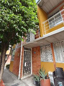 Casa de 4 alcobas en venta en Portachuelo, Girardot, 64 m² · foto 4 de 20