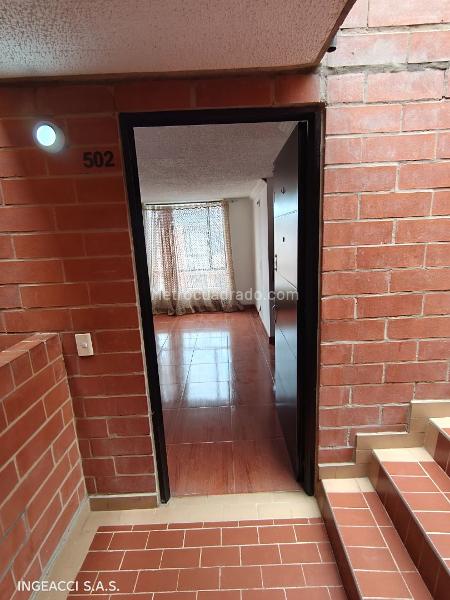 Piso – Bogotá D.C. - Más