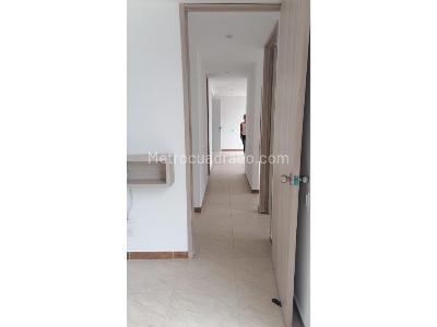 Apartamento de 2 alcobas en venta en Ciudad Melendez, Cali, 58 m² · foto 2 de 14