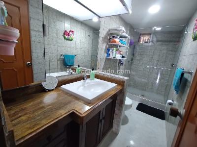 Apartamento de 3 alcobas en venta en Cerro Cristales, Cali, 212 m² · foto 11 de 20