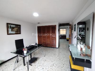Apartamento de 3 alcobas en venta en Cerro Cristales, Cali, 212 m² · foto 12 de 20