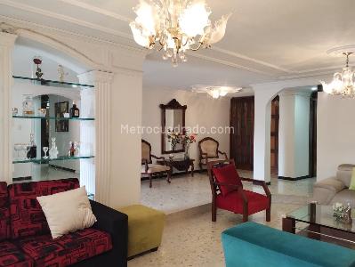Apartamento de 3 alcobas en venta en Cerro Cristales, Cali, 212 m² · foto 16 de 20