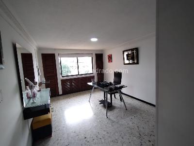 Apartamento de 3 alcobas en venta en Cerro Cristales, Cali, 212 m² · foto 9 de 20