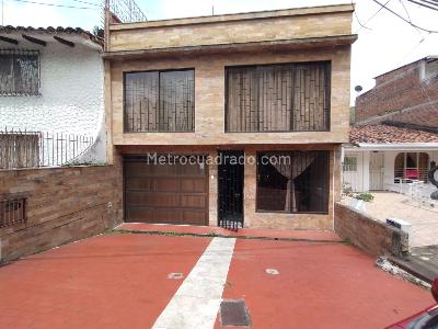 Casa de 5 alcobas en venta en San Fernando Viejo, Cali, 467 m² · foto 2 de 19