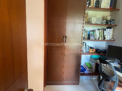 Apartamento de 4 alcobas en venta en Ciudad Jardin, Cali, 130 m² · foto 12 de 20