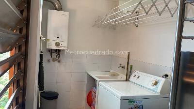 Apartamento de 4 alcobas en venta en Ciudad Jardin, Cali, 130 m² · foto 18 de 20
